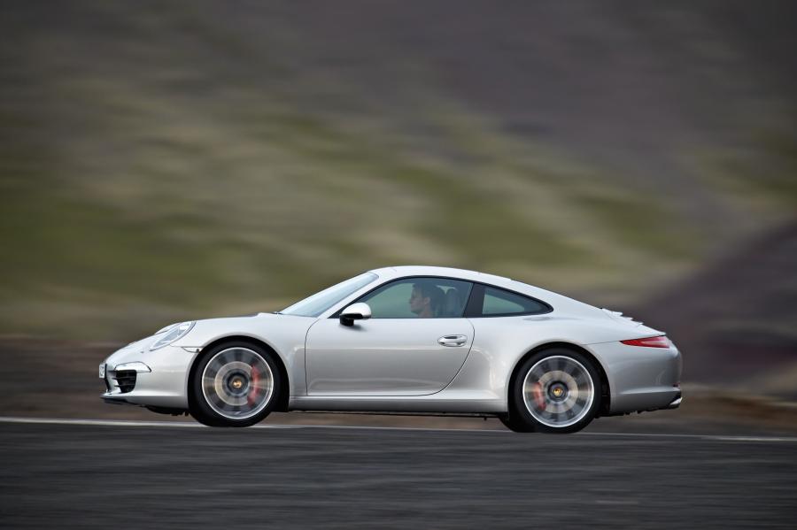  Porsche 911 Carrera S 2012 года  (фото 100 из 155)